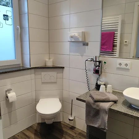 Szálloda Gaestehaus Stock Schokotoepfle Friedrichshafen